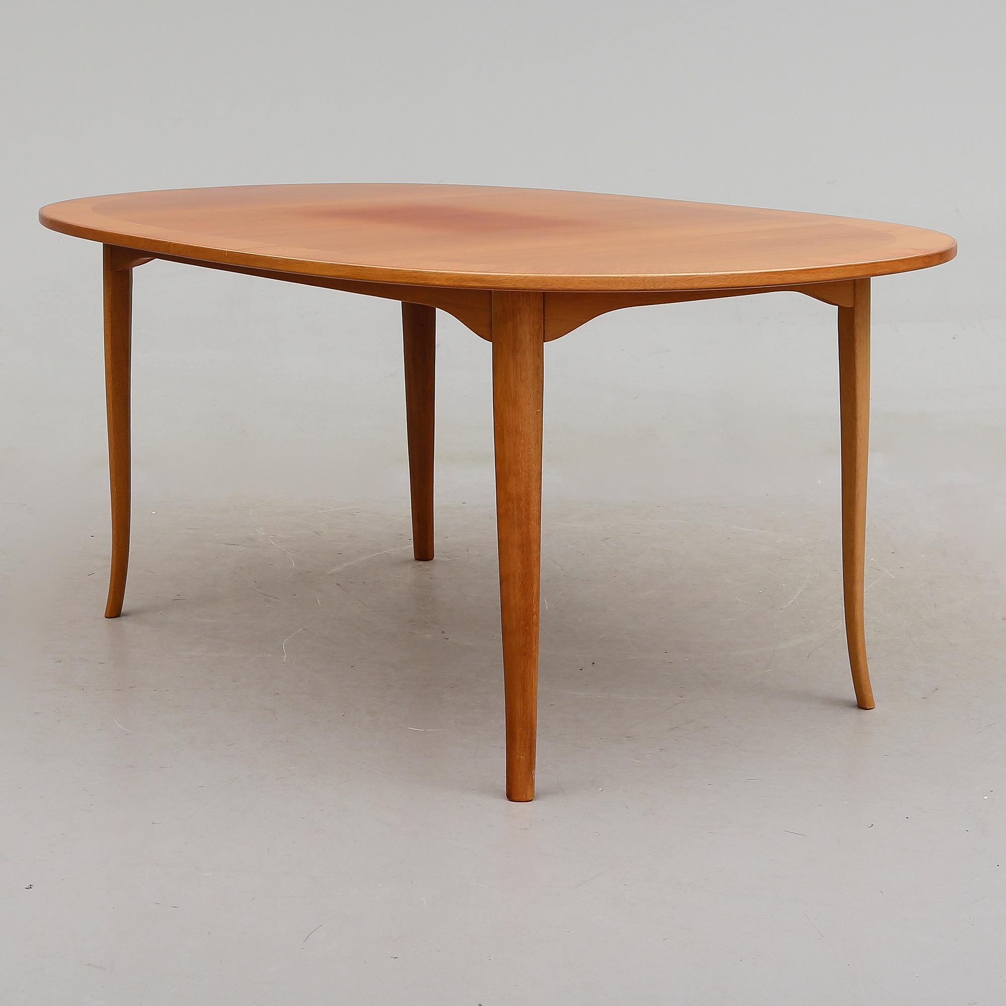 SOFFBORD, "Ovalen", Carl Malmsten, Åfors Möbelfabrik, 1900-talets andra hälft.