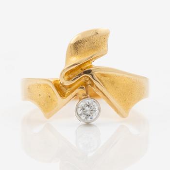 Lapponia, ring 18K gold set with a round brilliant-cut diamond, Finland 1981.