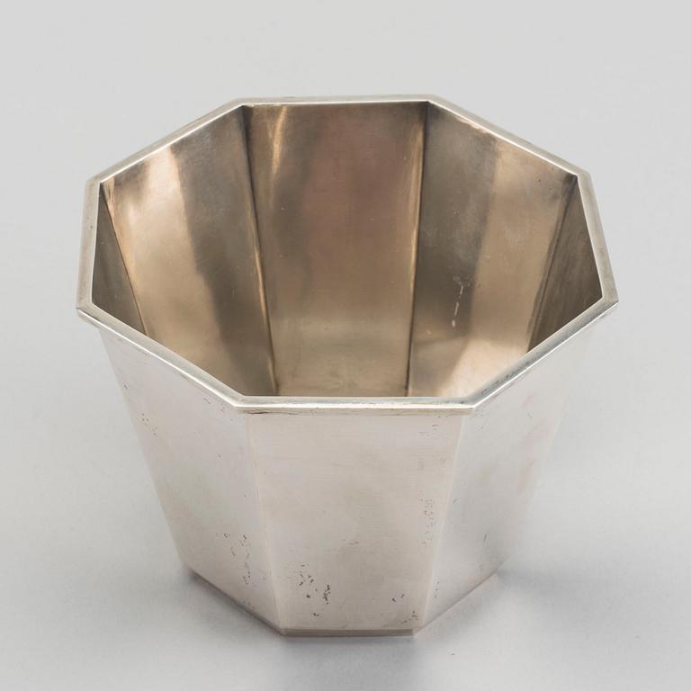 SKÅL, silver, Albrecht  SAN, Lund,1987.