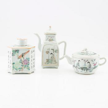 A set of two Chinese tea pots and a tea caddy, early 20th century.