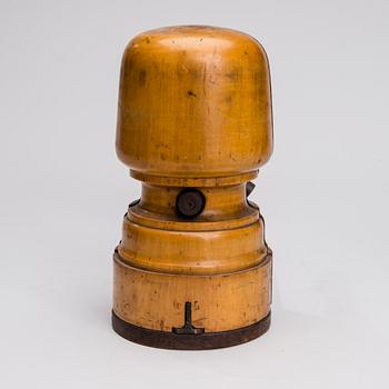 HATTSTRÄCKARE / HATTFÖRSTORARE, trä och metall, 1900-talets början.