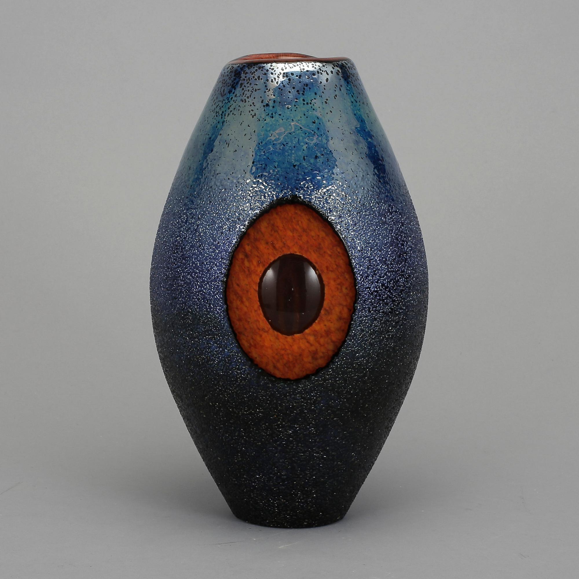 VAS, glas, Monica Backström, Kosta Boda, 2000-tal.
