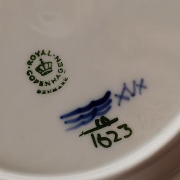 MATSERVIS, 59 delar, porslin, "Blå Blomst", Royal Copenhagen.