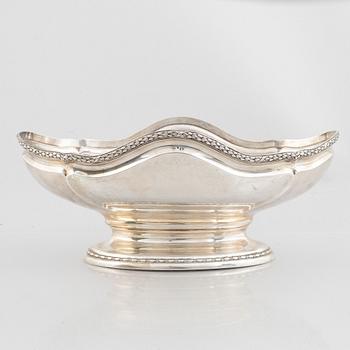 A Swedish Art Nouveau silver jardinière, mark of CF Carlman, Stockholm 1912.