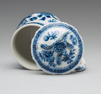 CREMEKOPPAR med LOCK, sex stycken, kompaniporslin. Qing dynastin, Qianlong (1736-95).