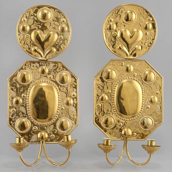 LJUSPLÅTAR, ett par, barockstil, 1900-talets första hälft.