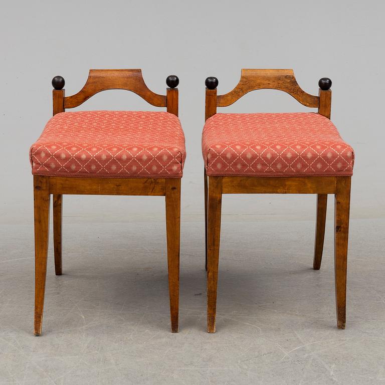 A pair swedish of stools, first half of the 19th century.