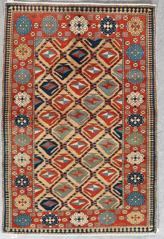 MATTA, semiantik Kaukas, ca 157x105 cm.