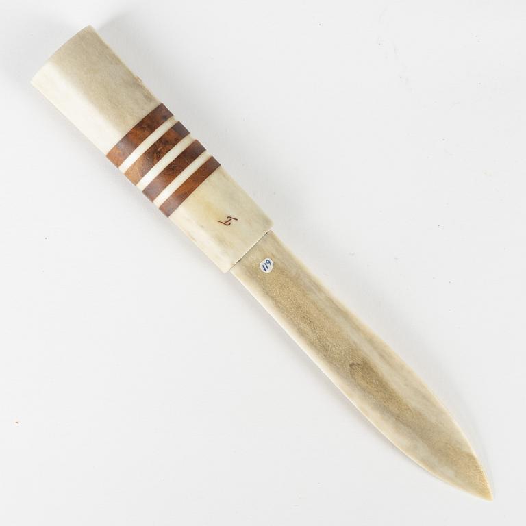 Tore Sunna, a reindeer horn letter knife, signed.