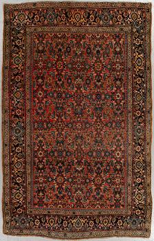 MATTO, an antique Bidjar, ca 220-228 x 138-141 cm.