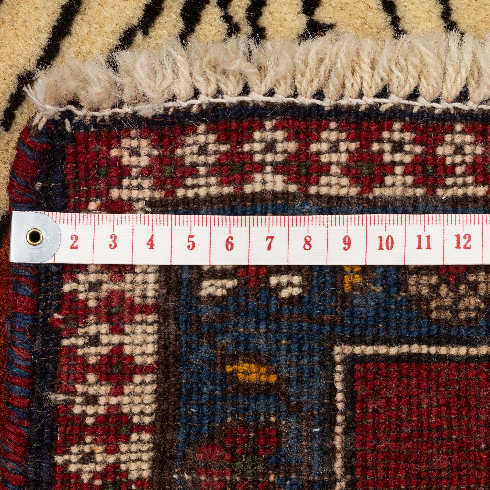 A Qashqai/Shiraz rug, c. 147 x 111 cm.