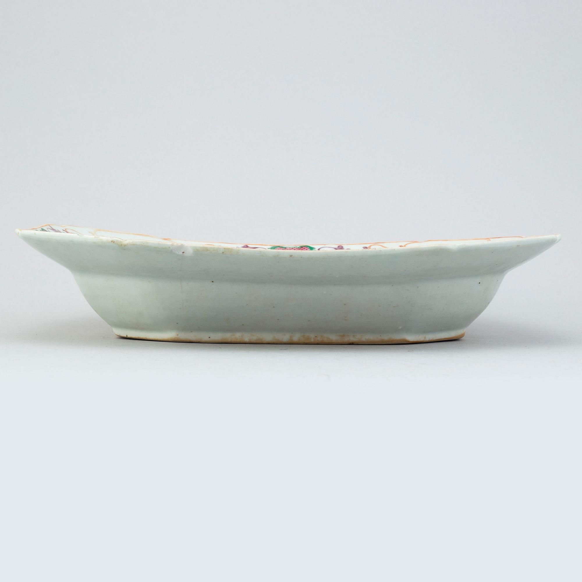 A famille rose tureen stand, Qing dynasty, Qianlong (1736-95).