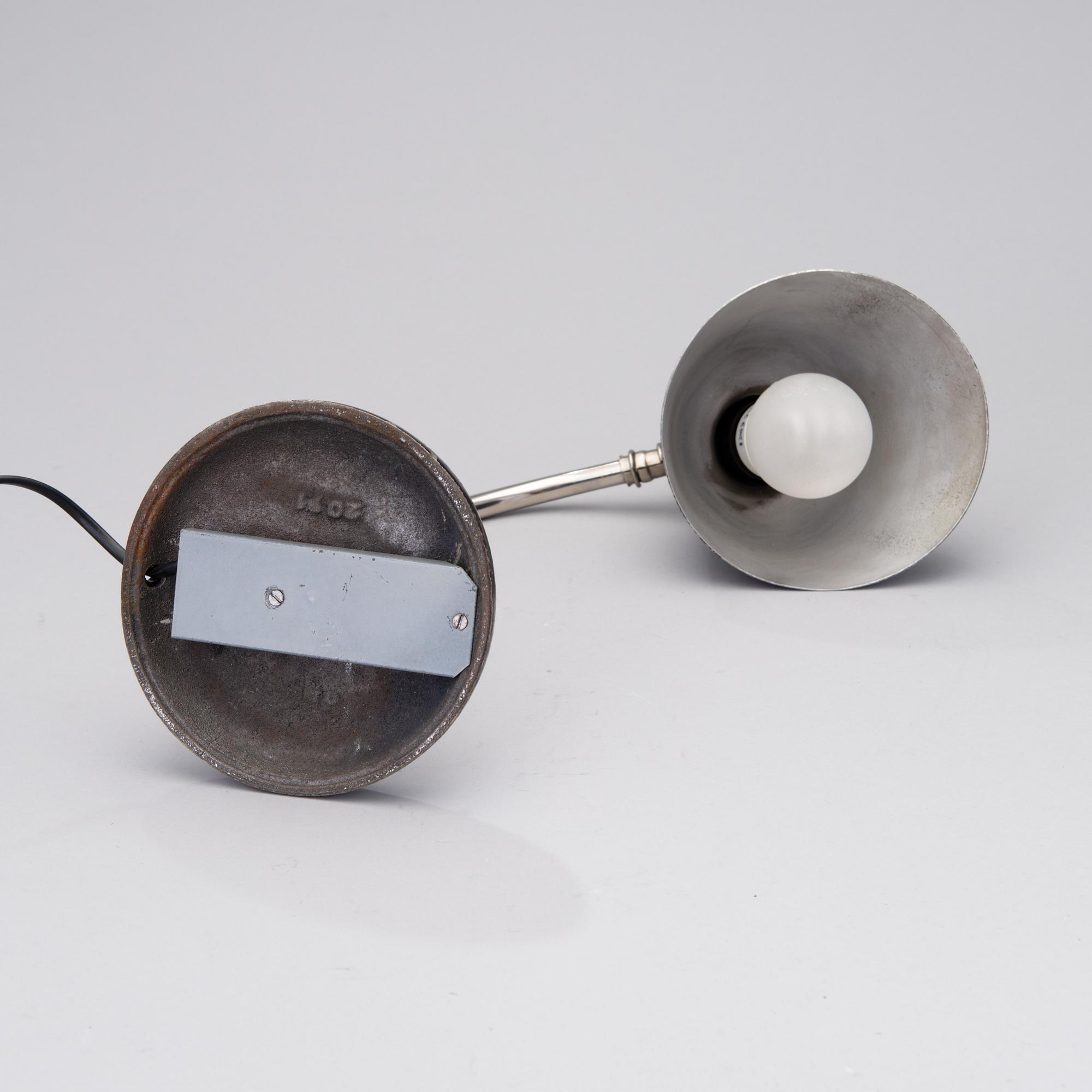 SKRIVBORDSLAMPA, modell 2008, Orno. Formgiven 1939.