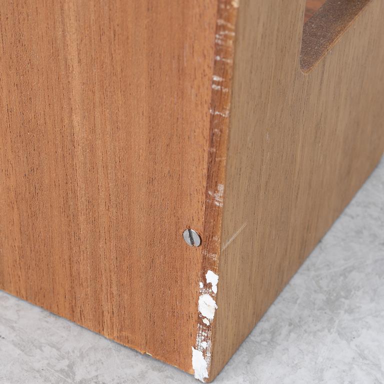 Josef Frank, Wall shelf, model B 2085, Svenskt Tenn.