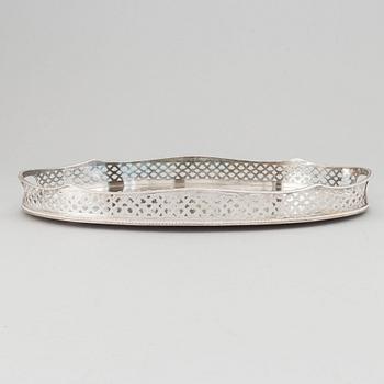 A Sheffield England tray, Silver plated on copper, from around the year 1900.