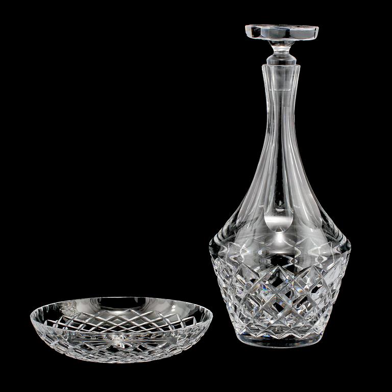 GLASSERVISDELAR, 89 st, mestadels "Karolina", Orrefors,1900-talets andra hälft.