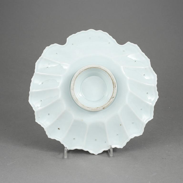 PARTI KINA, 6 delar, porslin, Kina, varav 5 st tallrikar, jiaqing, 1800-tal.