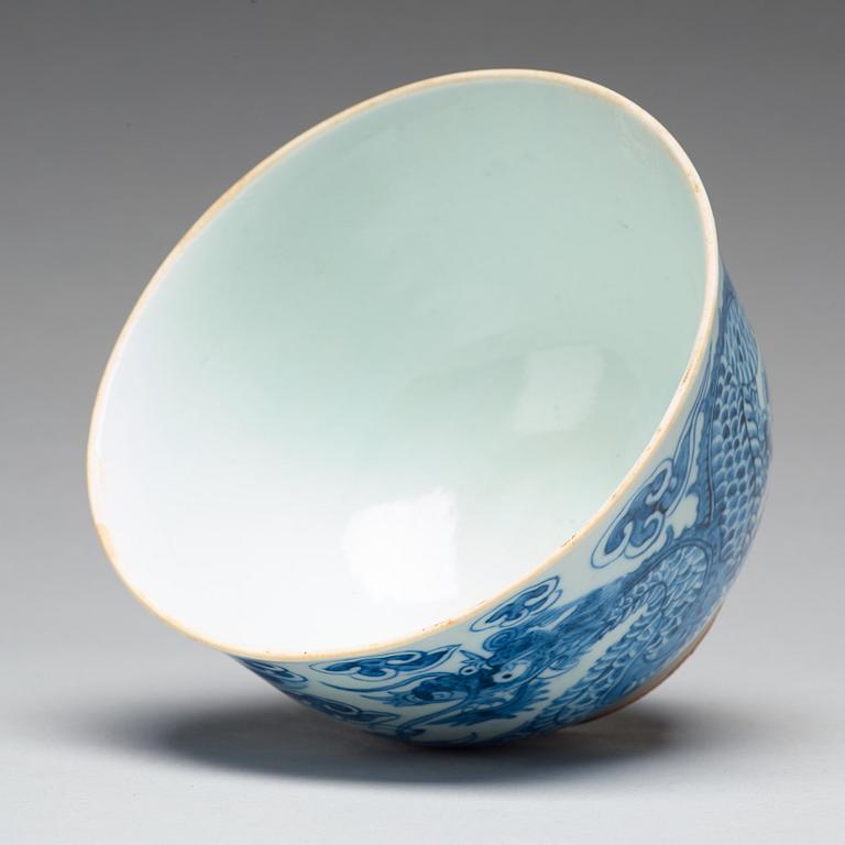 A blue and white bowl with cover, Korea, Choson, 19th century.