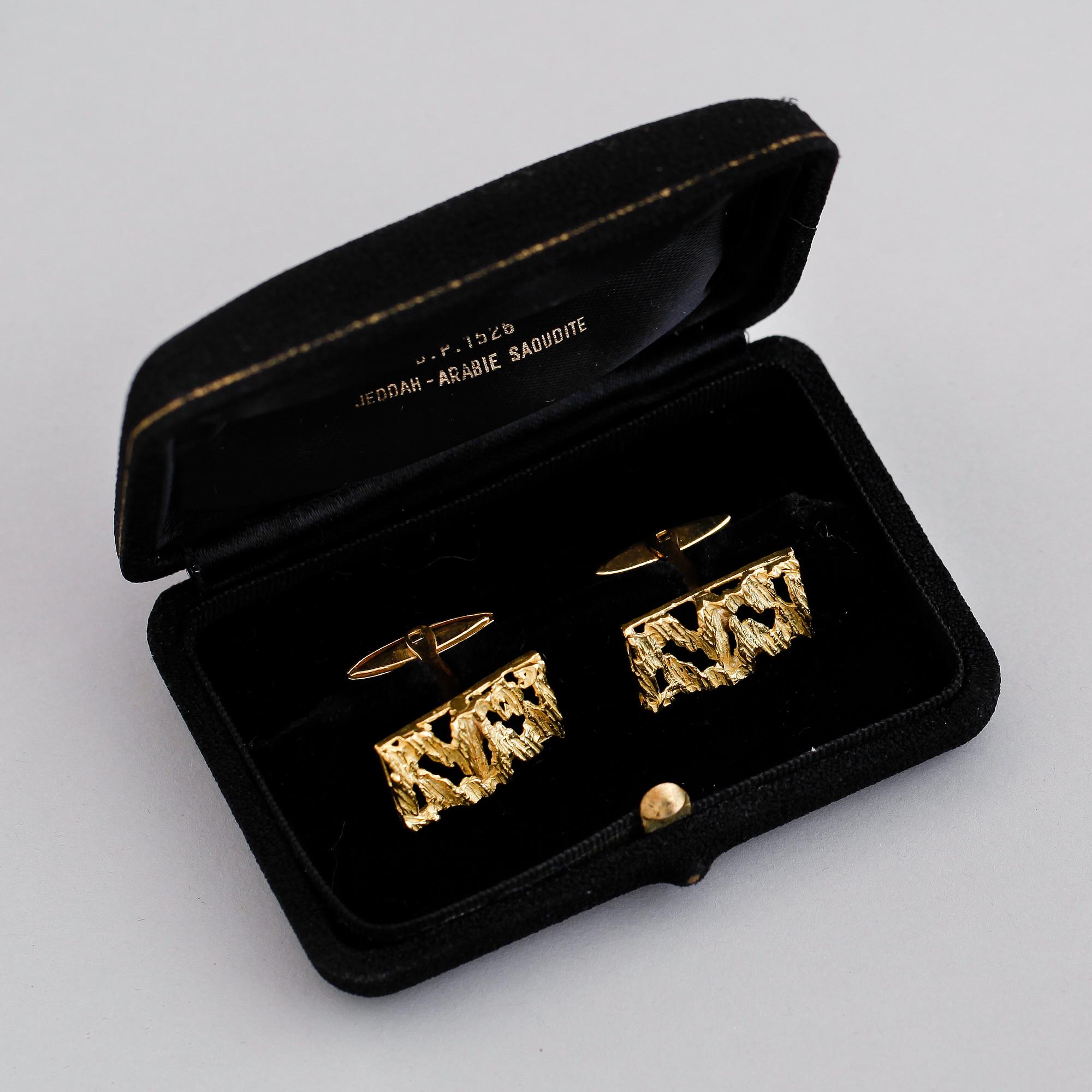 MANSCHETTKNAPPAR, 1 par, 18 k guld. Vikt ca 13,5 g.