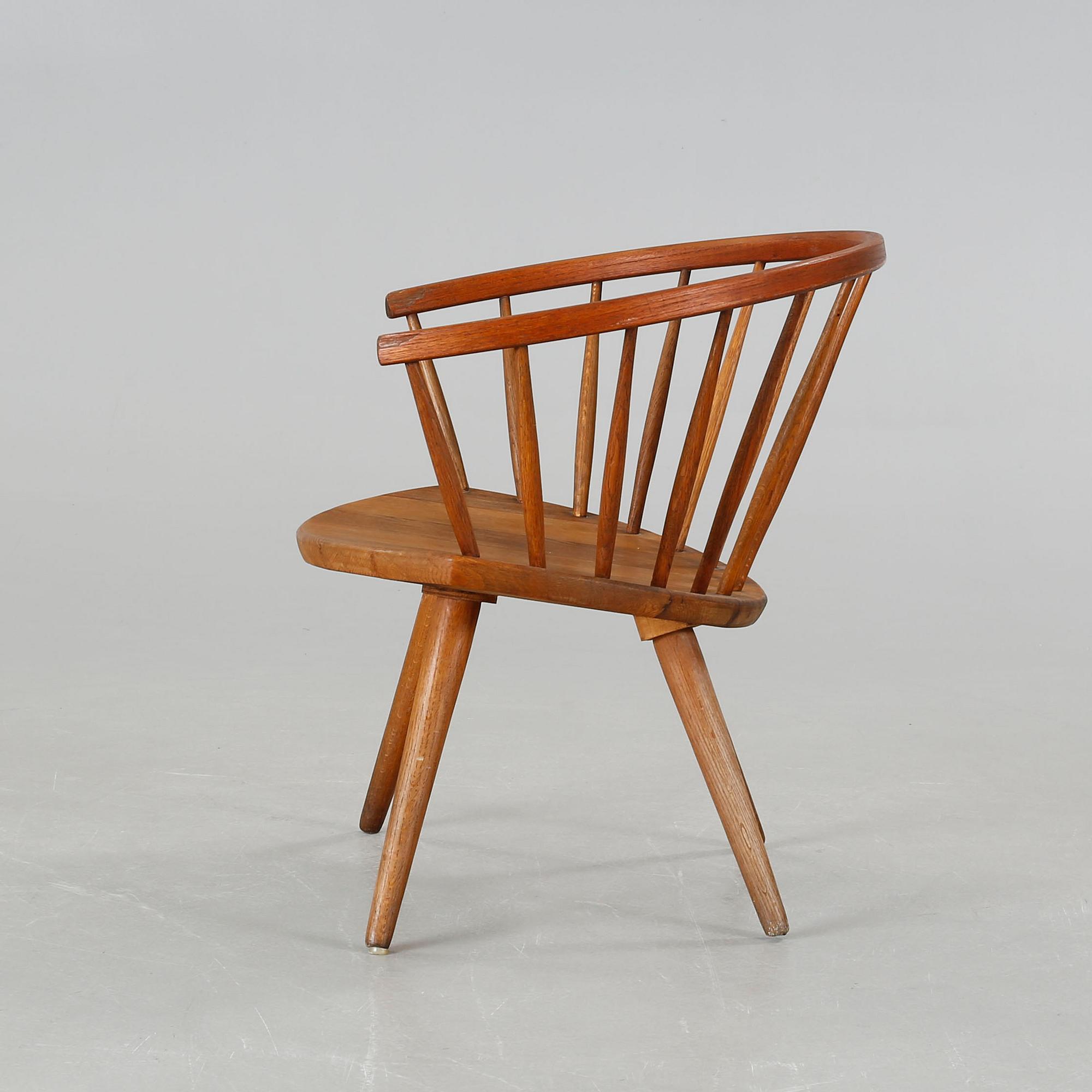 A chair named "Arka", designed Yngve Ekström and made in the third quarter of the 20th century.