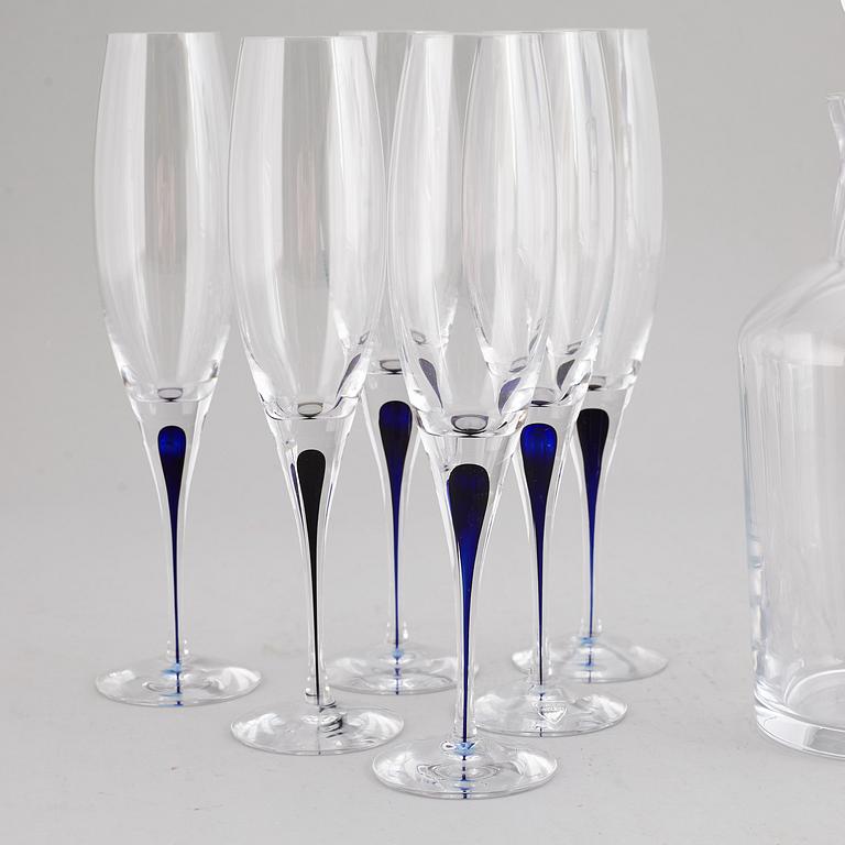 ERIKA LAGERBIELKE, champagneglas, åtta stycken samt karaff.  "Intermezzo", Orrefors.