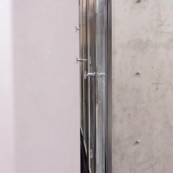 Läkarskåp, Kifa, 1900-talets andra hälft.