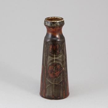 CARL-HARRY STÅLHANE, a stoneware vase, signed, Rörstrand, 1900-tal.