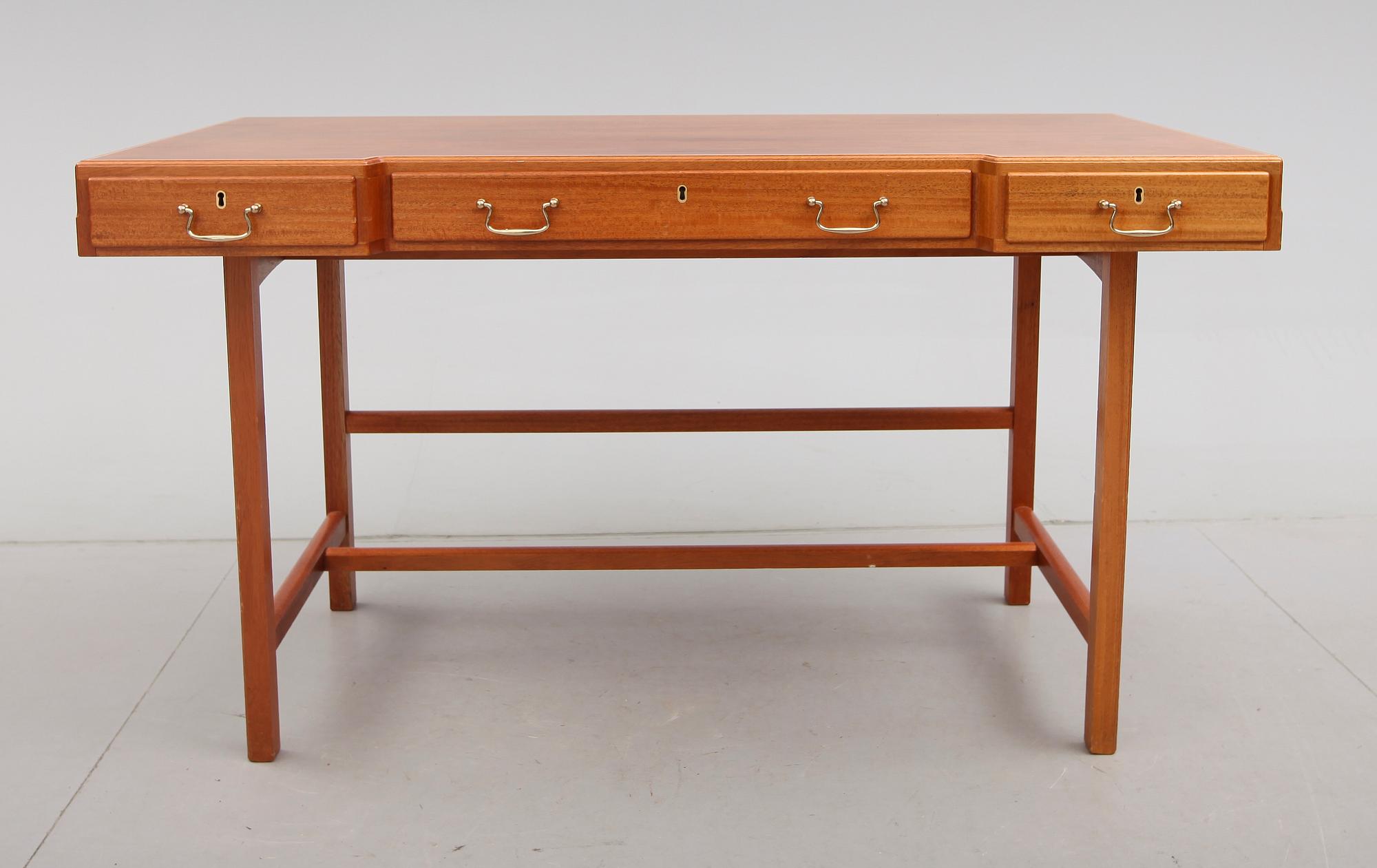 SKRIVBORD, Josef Frank, Svenskt Tenn, modell 1022, 1900-talets andra hälft.