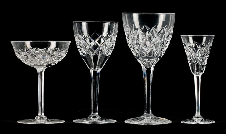 GLASSERVIS,  38 delar, 1900-talets första hälft.
