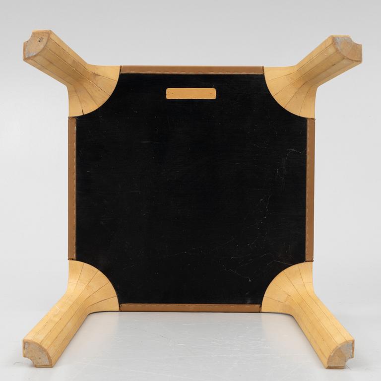 Alvar Aalto, pallar, ett par, modell X601, Artek.