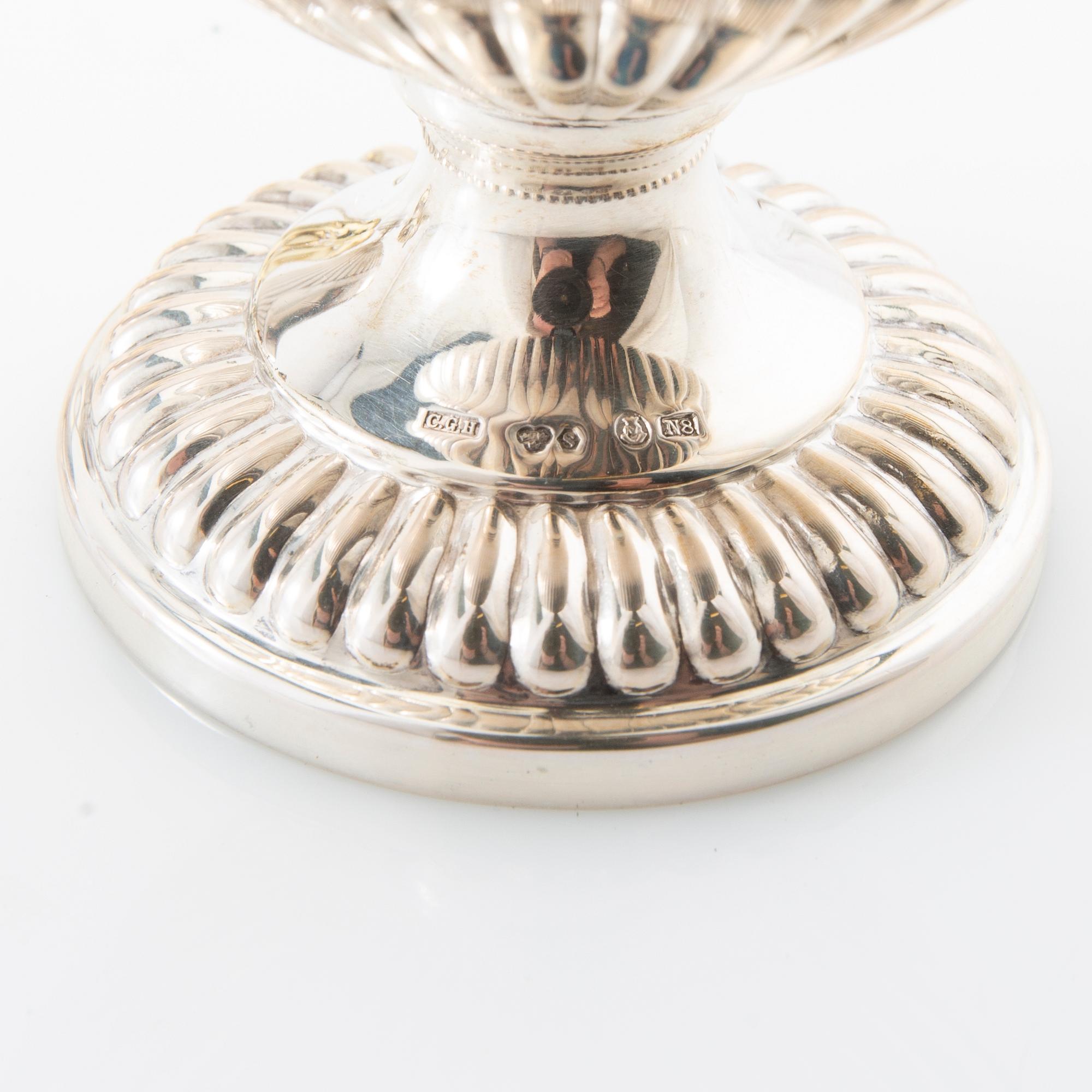Sugar bowls 4 pcs in the Gustavian style, silver plate, and a box with a lid by Mappin & Webb.