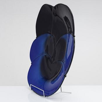 Birger Kaipiainen, fat, keramik, "Viola 1967 Arabia Finland Kaipiainen Invenit" och numrerat 234/3000.