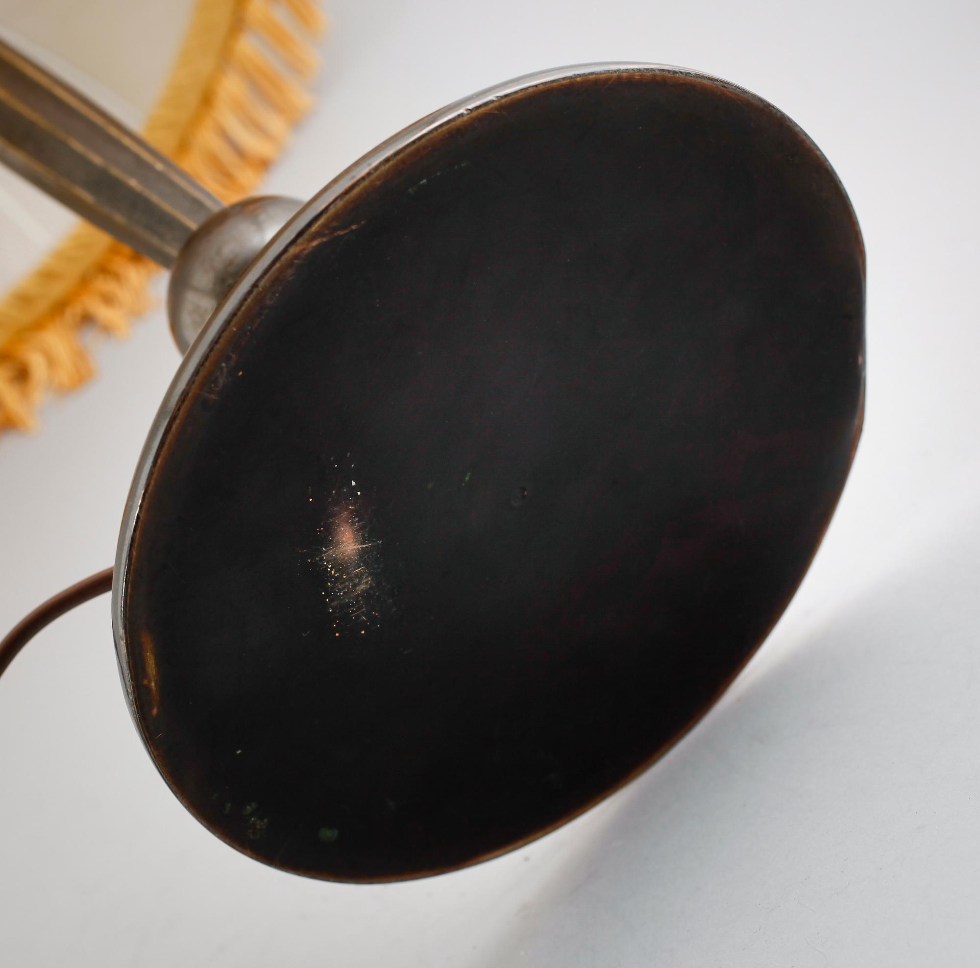 BORDSLAMPA, patinerad mässing, 1900-talets mitt.