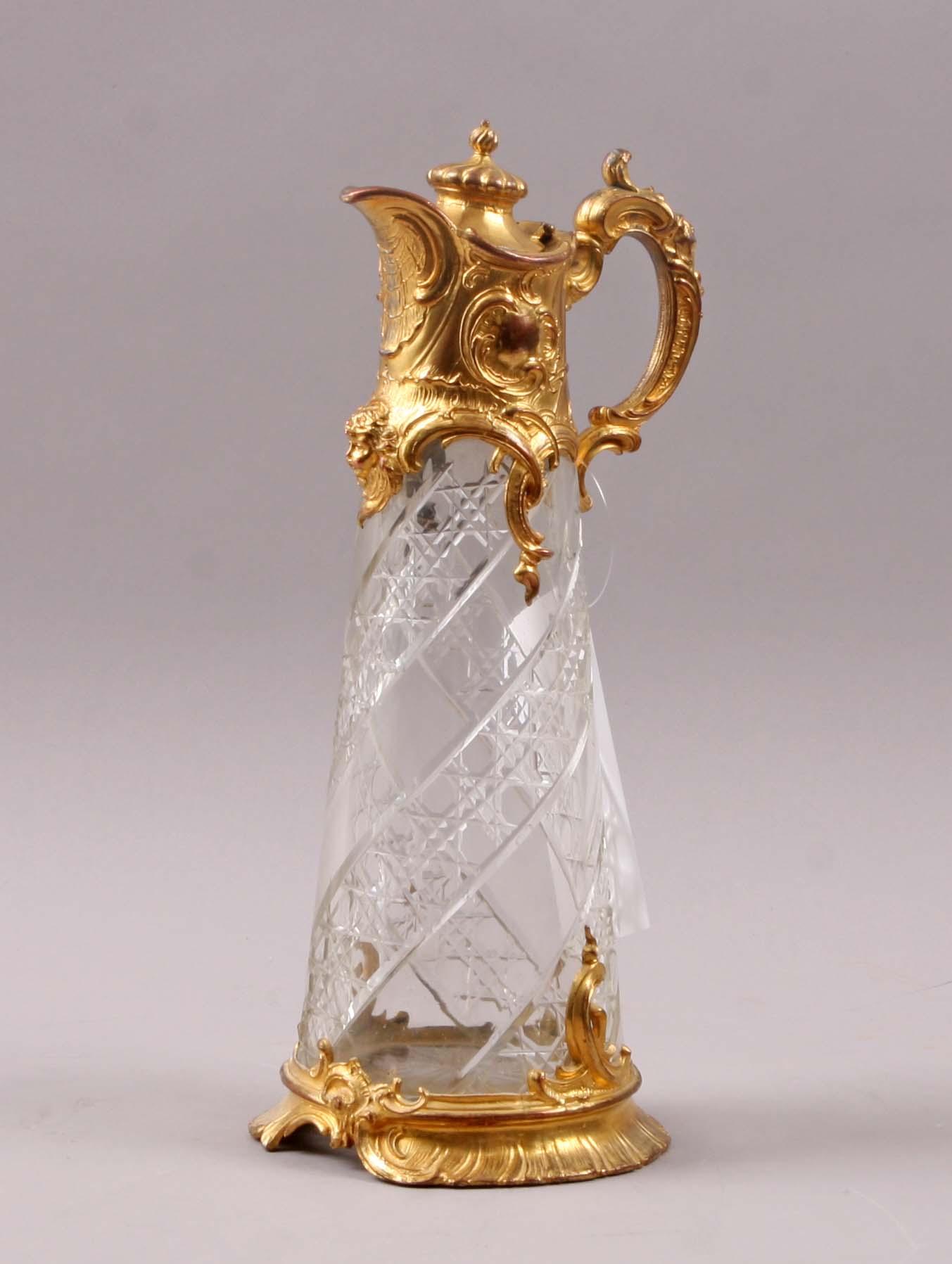 KARAFF, förgylld metall och glas, troligen Sankt Petersburg.