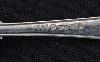 TE-, KAFFE- OCH MOCCASKEDAR ca 70 delar. Silver.