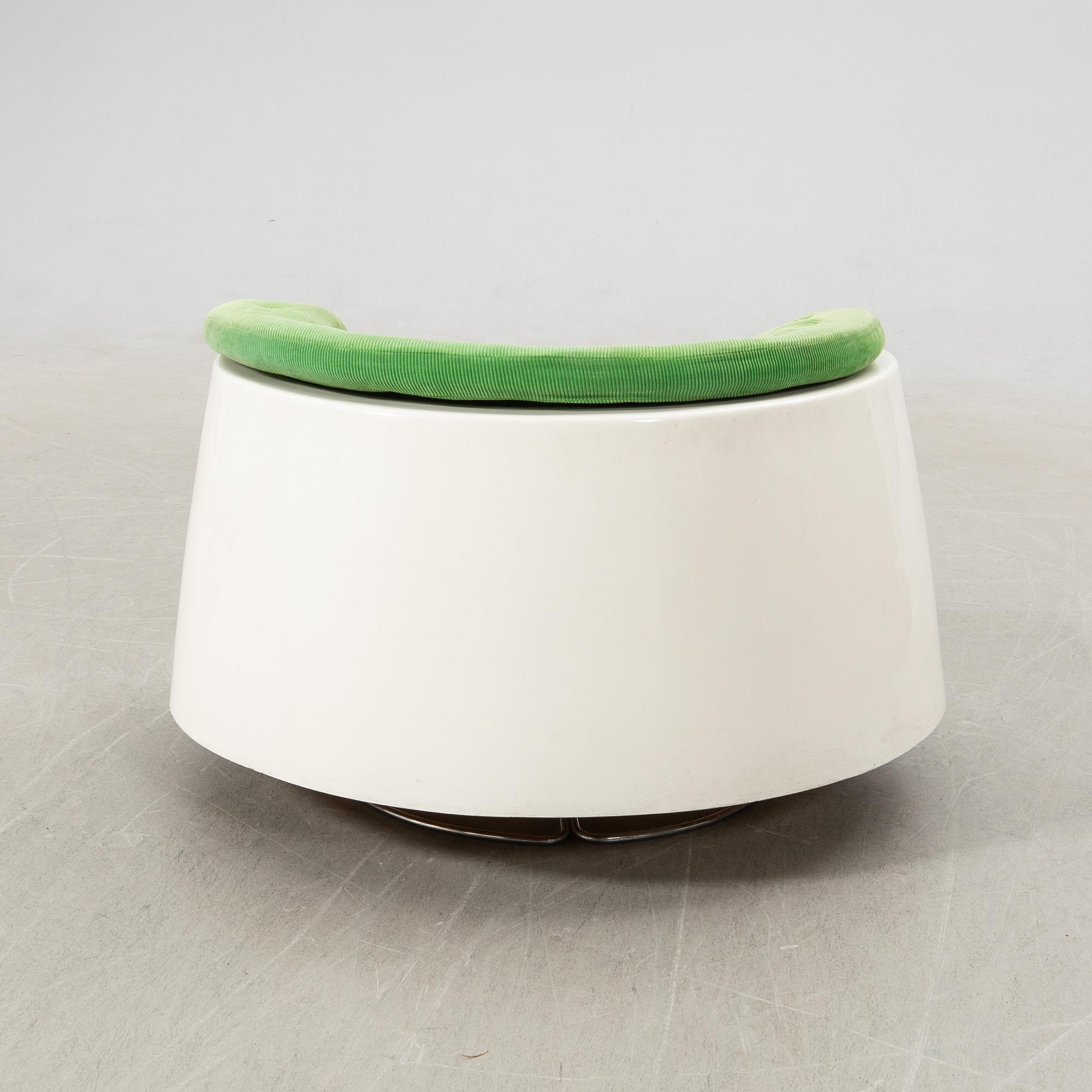 Gillis Lundgren, Swivel armchair, "Sirius", IKEA, 1970s.