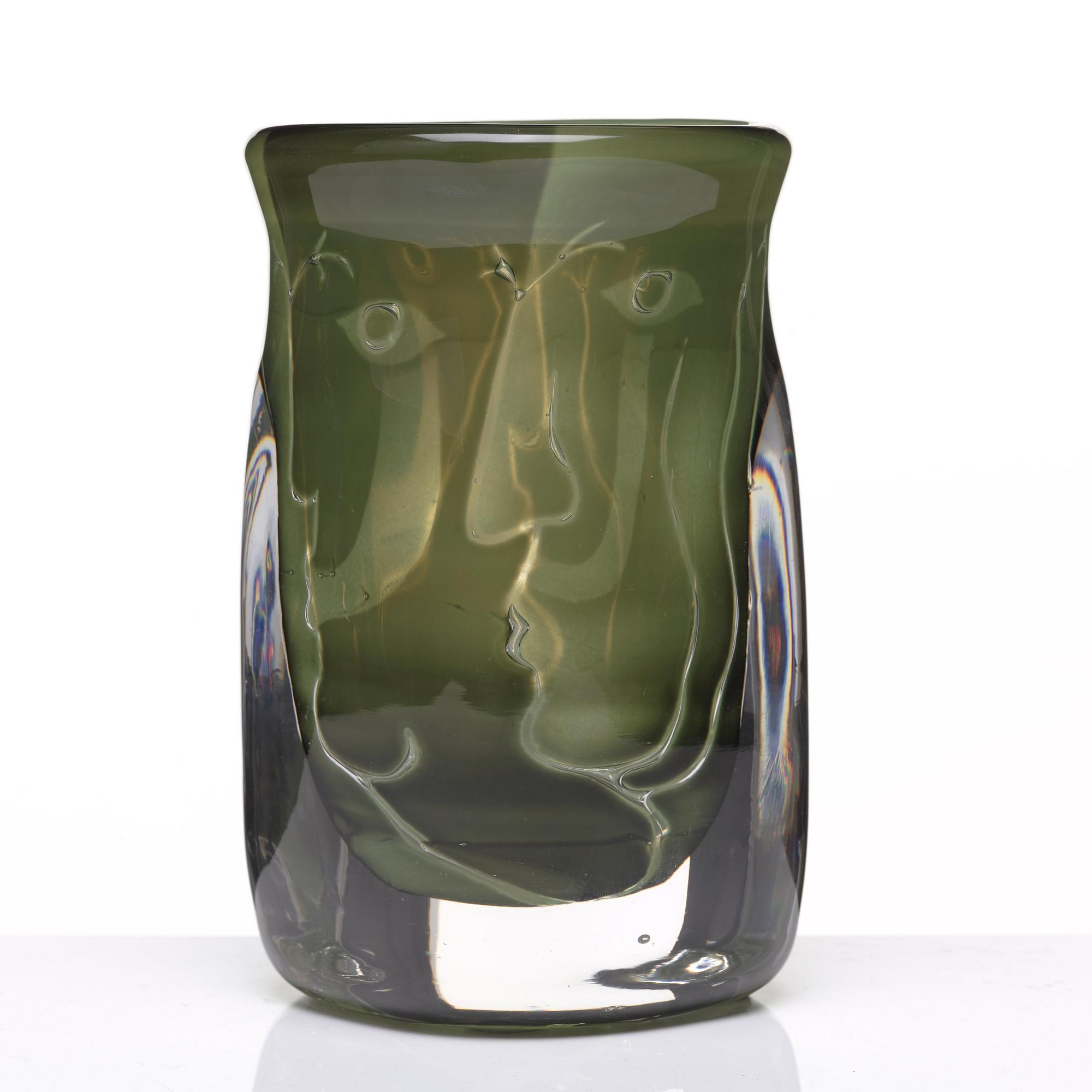 Ingeborg Lundin, an "Ariel" glass vase "Faces", Orrefors, Sweden 1971.