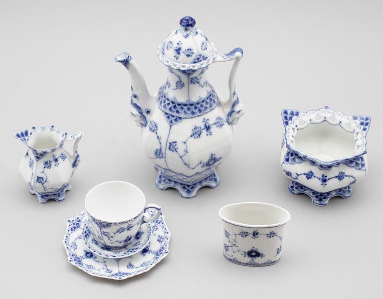 MOCKASERVIS, 15 delar, porslin, Royal Copenhagen.
