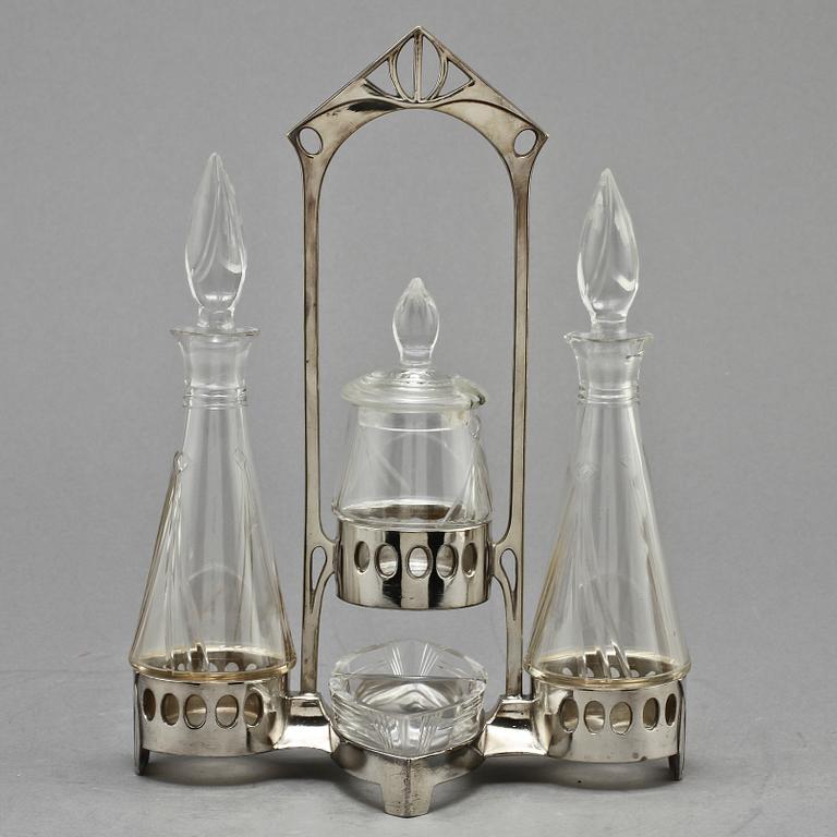 BORDSSURTOUT, vitmetall och glas, jugend, WMF, 1900-talets första kvartal.