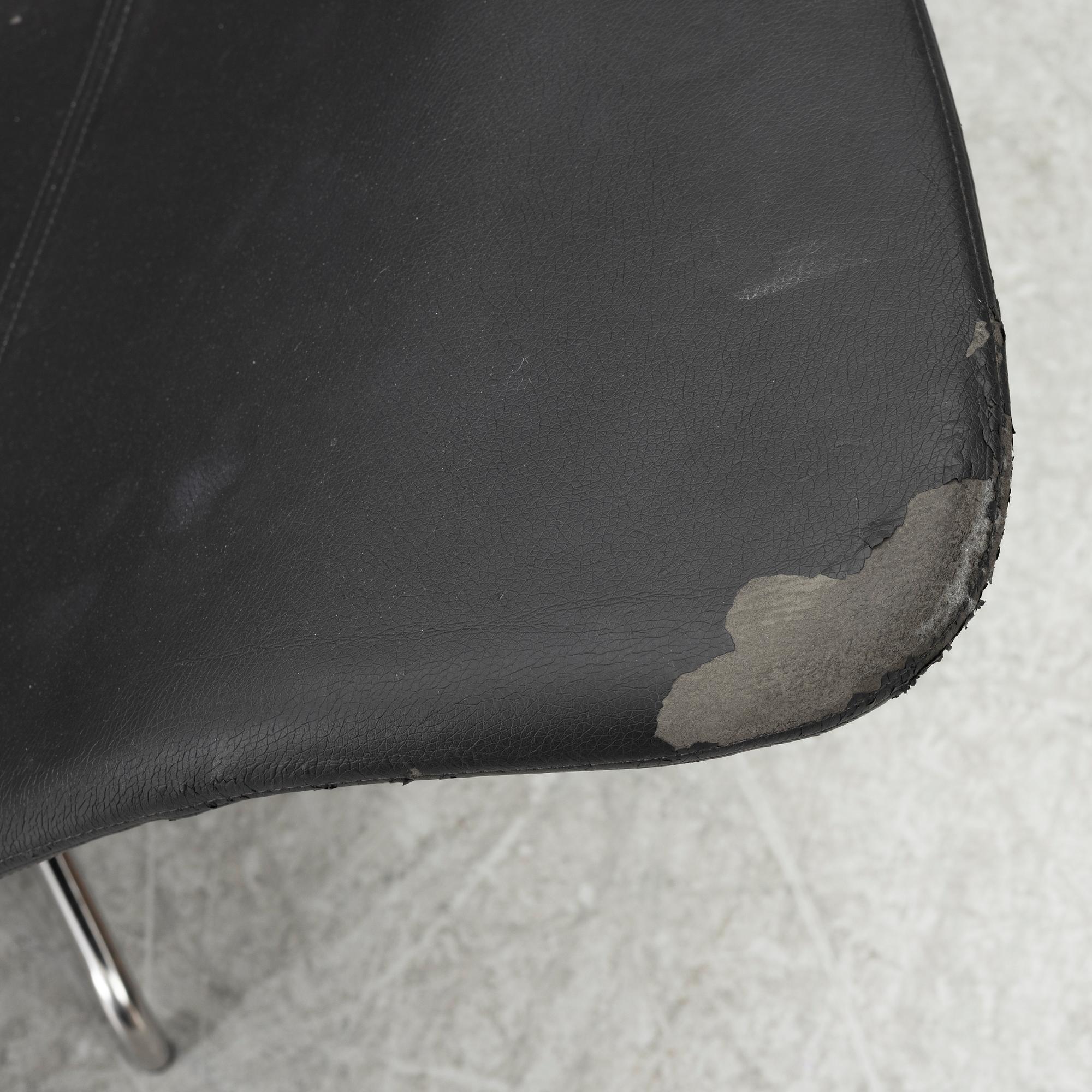 Michael Sodeau, fåtölj, "Oyster High", Offecct, 2000-tal.
