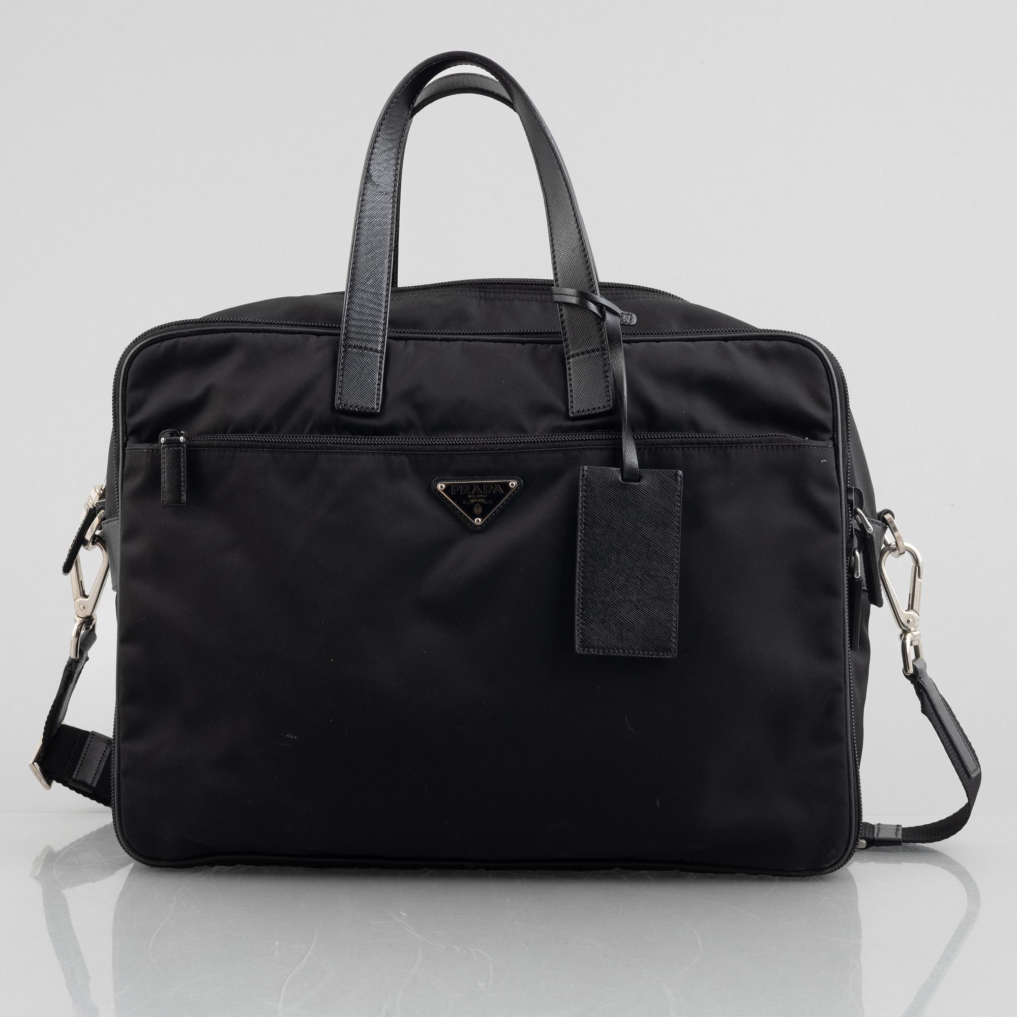 Prada, Portfölj.