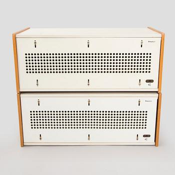 Dieter Rams, radiogrammofoni, "Phonosuper SK-5", Hans Gugelot & Dieter Rams, sekä kaiuttimet, "L1", Braun AG. Saksa, 1950-60-luku.