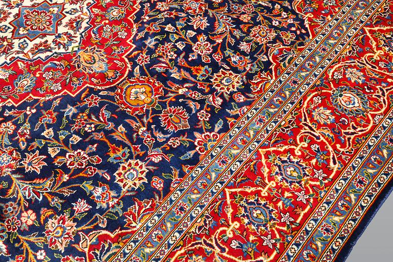 Matta, Keshan, signerad, ca 392 x 272 cm.