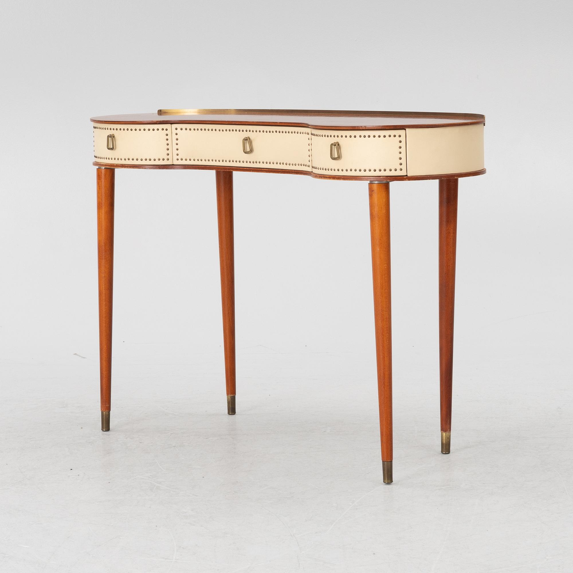 A dressing table,  Halvdan Petterssons, mid 20th century.