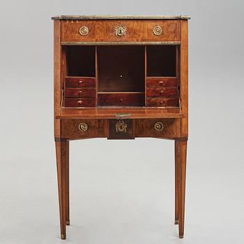 A Gustavian late 18th century secretaire.