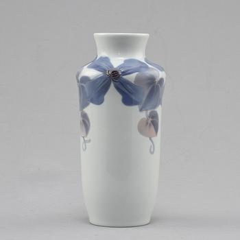 VAS, porslin, jugend, Anna Boberg, Rörstrand, runt sekelskiftet 1800/1900-tal.