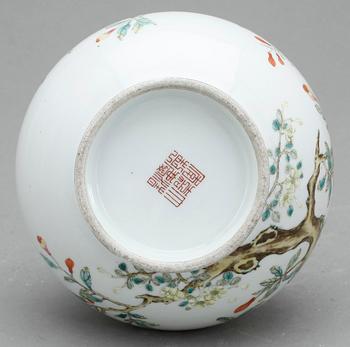 VAS, porslin, Kina, Qing dynastin.