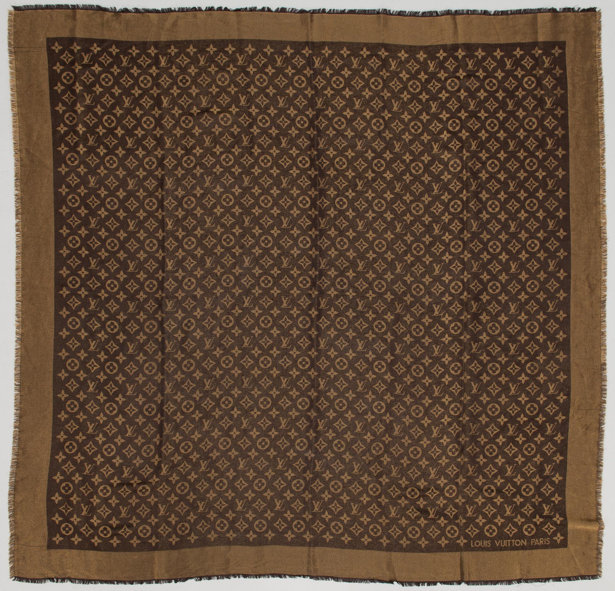 Louis Vuitton, scarf.
