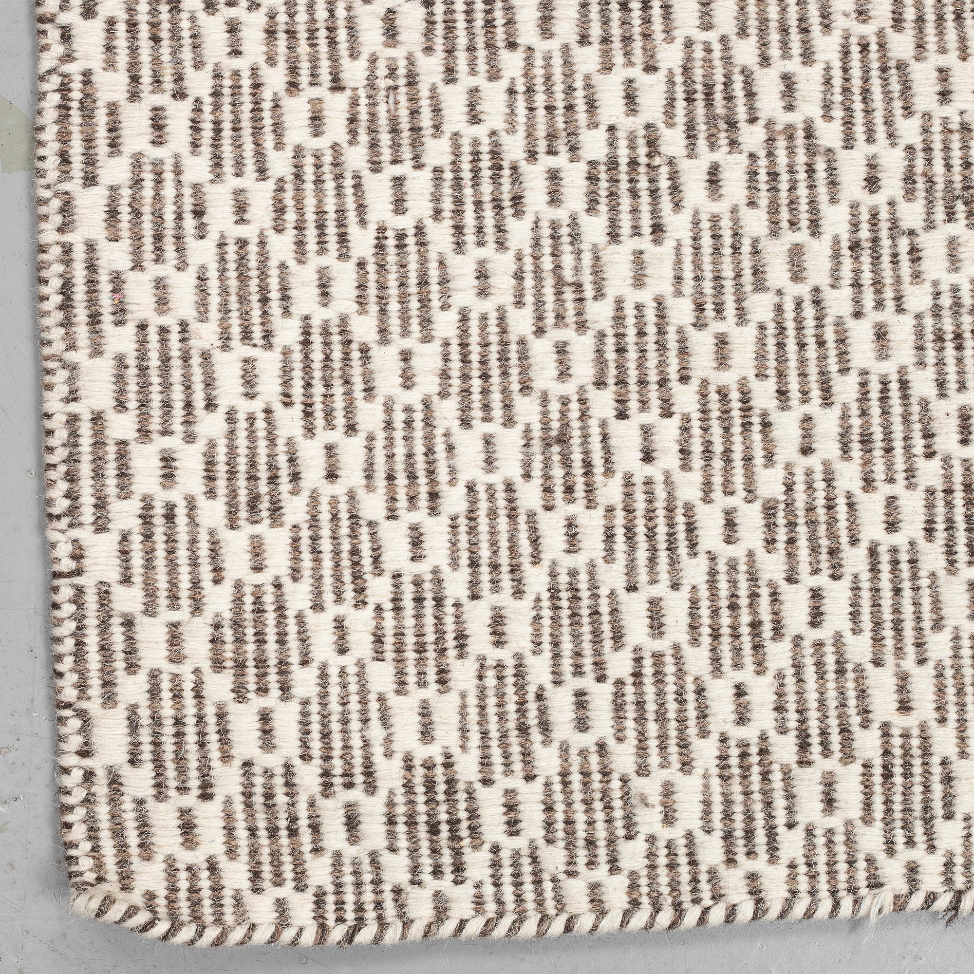 MATTOR, 2 st, slätväv, ca 180 x 120 cm.