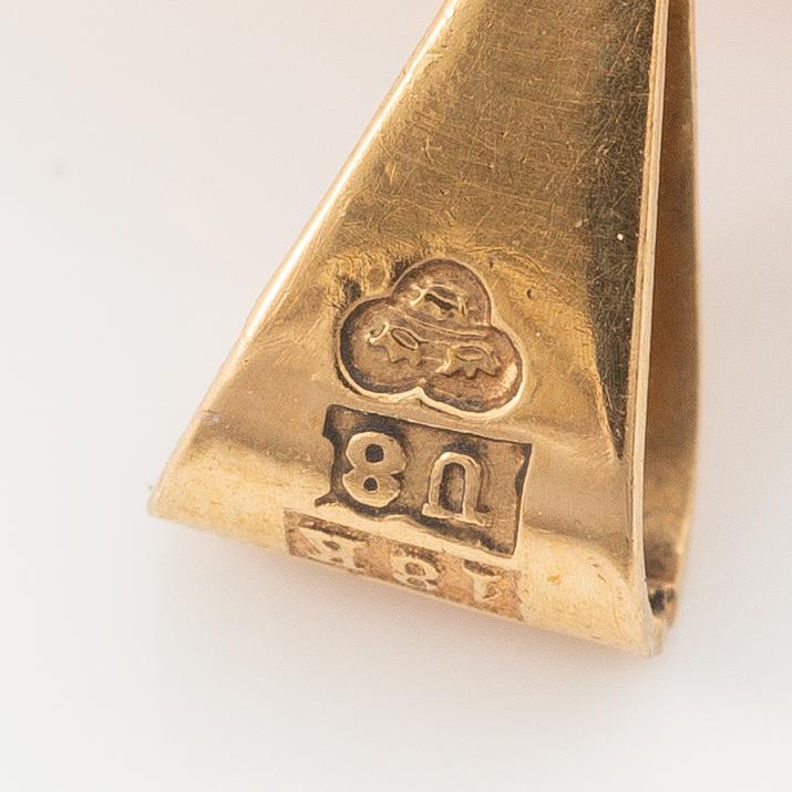 Brooch/pendant, 18K gold with shell cameo.